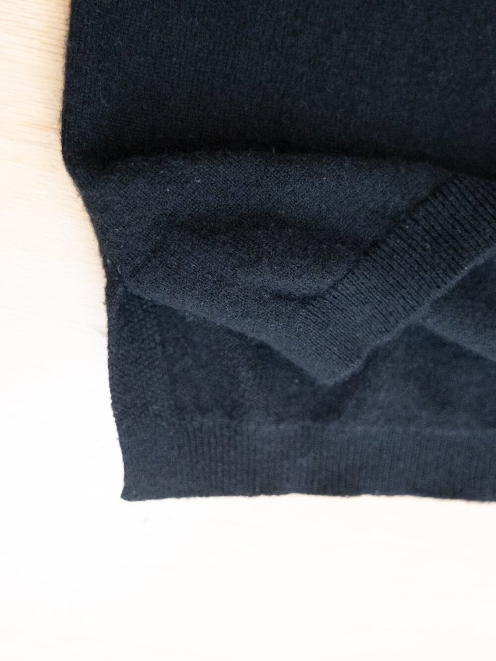 JCrew Everyday Cashmere Slim-Fit Crewneck, Black Women's Large - Picture 4 of 10
